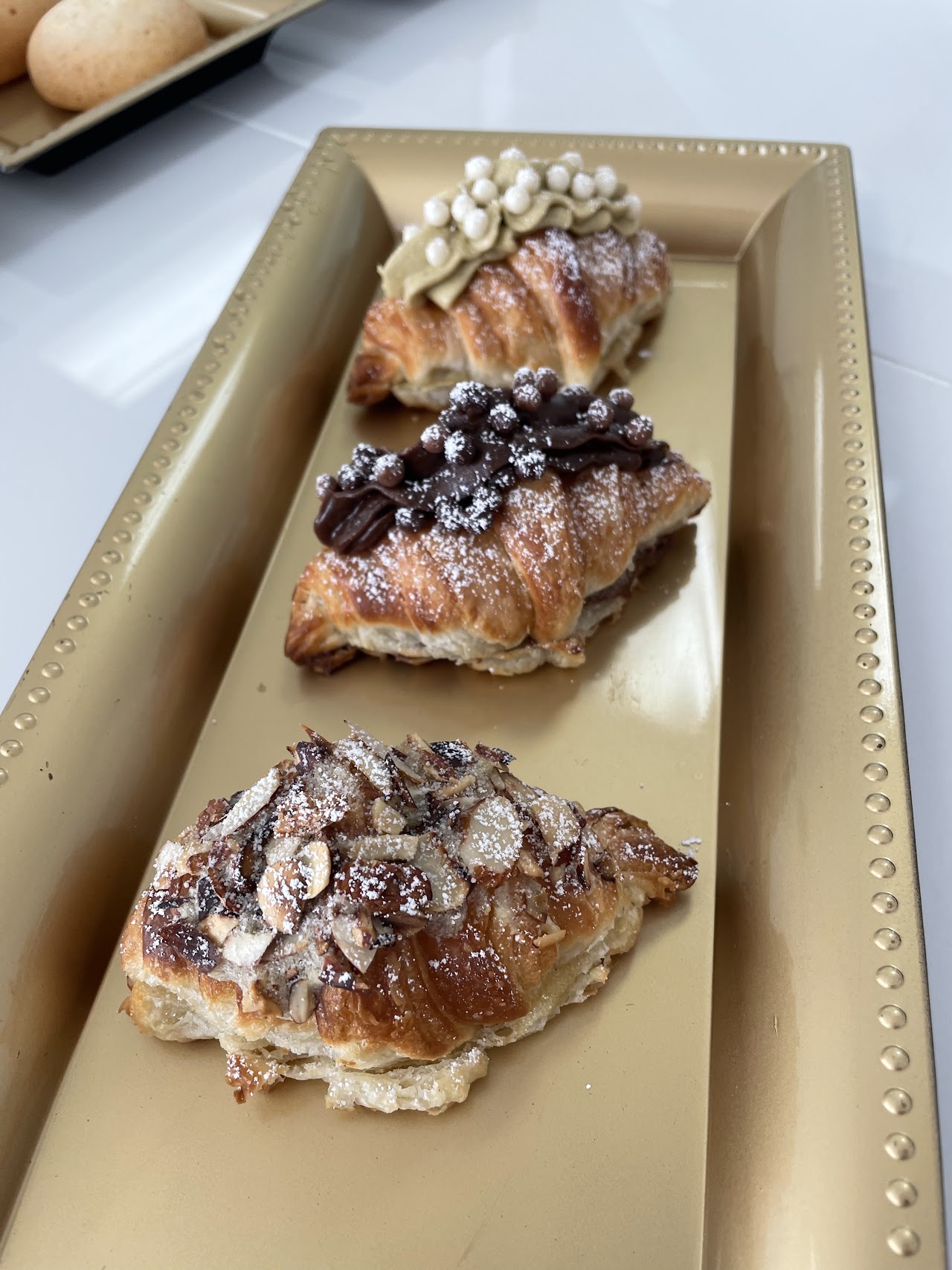 Fresh pastries and cakes at Dolce Grazia bakery in Hialeah